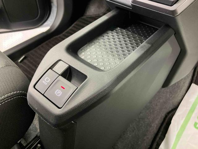 タフトＧターボ　ダーククロムベンチャー　ワンオーナー外観も内観もかっこいいクルマ！ぜひご来店お待ちしております。　追従クルコン　ＵＳＢ接続　誤発進抑制機能　Ｂｌｕｅｔｏｏｔｈオーディオ　パノラマモニター対応　安全ボディ　禁煙　シートヒータ　ワンオーナ（大分県）の中古車