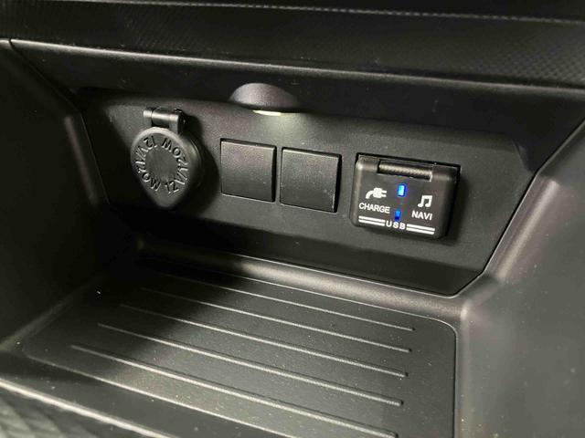 ロッキーX走行距離無制限12ヶ月保証付き 誤発進抑制機能 USB接続 禁煙 カーナビ ターボエンジン アイドリングSTP シートヒーター 車線逸脱防止 キーフリー オートハイビーム ETC車載器 LEDライト(大分県)の中古車