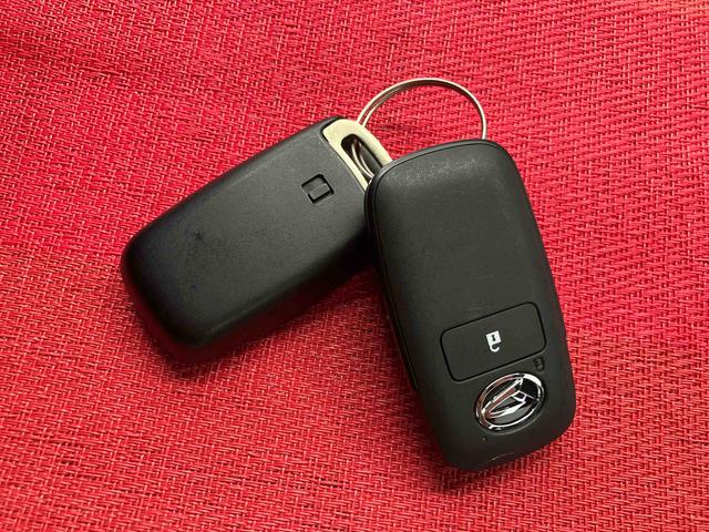 タフトＸ　ワンオーナー走行距離無制限１２ヶ月保証付き　エコアイドリングストップ　Ｂカメラ　禁煙　記録簿　車線逸脱警報　ＬＥＤヘットライト　１オーナー　キーフリー　スカイルーフ　安全ボディ　スマートキープッシュスタート（大分県）の中古車