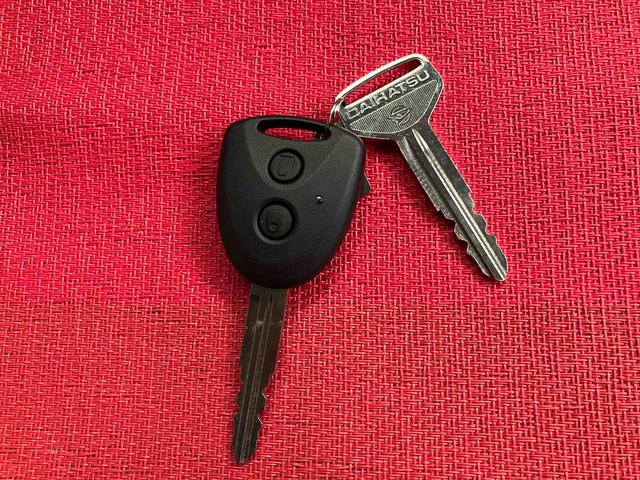 ミライースＸ　ＳＡIII　ワンオーナー走行距離無制限１２ヶ月保証付き　衝突軽減ブレーキ搭載車　セキュリティ　アイドリングＳＴＯＰ　Ｗエアーバック　車線逸脱警告　Ｂカメラ　ＬＥＤランプ　オートハイビーム　キーレス　横滑り防止機能　１オーナー（大分県）の中古車