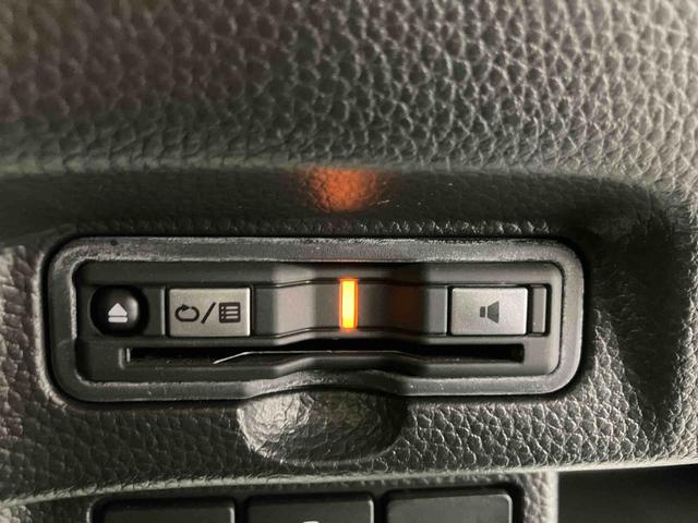 N−BOXカスタムLターボ走行距離無制限12ヶ月保証付き バックアイカメラ 軽減ブレーキ Bluetoothオーディオ カーナビ 両席エアバック ESC DVD 盗難防止装置 USB シートH スマートキープッシュスタート(大分県)の中古車