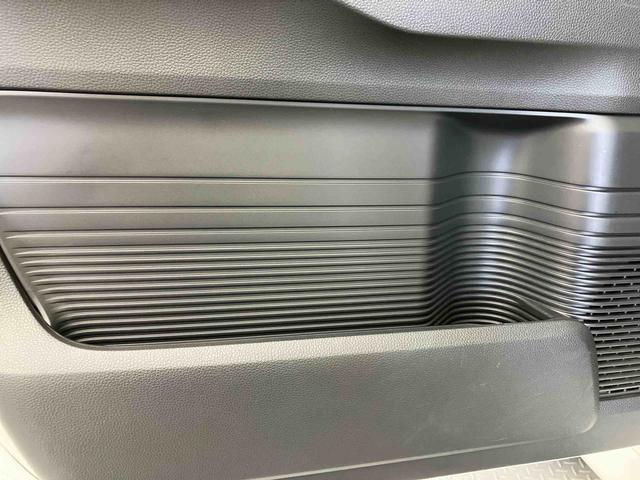 N−BOXカスタムLターボ走行距離無制限12ヶ月保証付き バックアイカメラ 軽減ブレーキ Bluetoothオーディオ カーナビ 両席エアバック ESC DVD 盗難防止装置 USB シートH スマートキープッシュスタート(大分県)の中古車