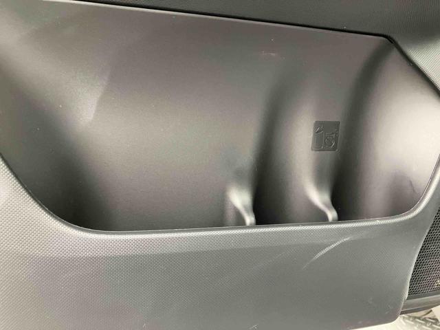 ロッキープレミアムＧ　ＨＥＶ走行距離無制限１２ヶ月保証付き　軽減ブレーキ　Ｒカメラ　アルミ　ＥＴＣ車載器　ＬＥＤヘッドランプ　禁煙　レーンキープアシスト　盗難防止システム　記録簿　衝突安全ボディ　オートＬＥＤ　シ−トヒ−タ−（大分県）の中古車