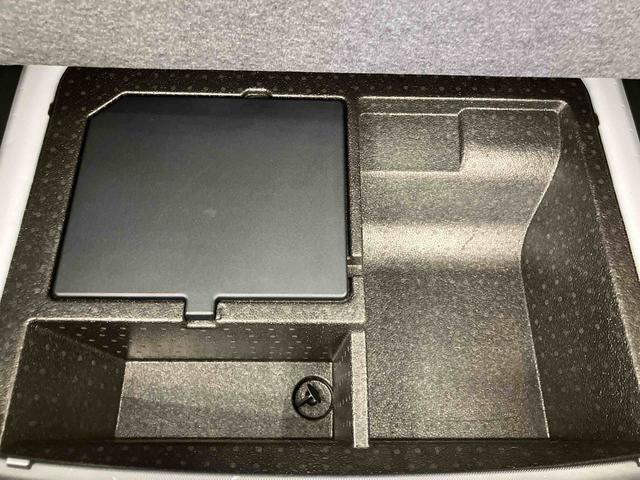 ロッキープレミアムＧ　ＨＥＶ走行距離無制限１２ヶ月保証付き　軽減ブレーキ　Ｒカメラ　アルミ　ＥＴＣ車載器　ＬＥＤヘッドランプ　禁煙　レーンキープアシスト　盗難防止システム　記録簿　衝突安全ボディ　オートＬＥＤ　シ−トヒ−タ−（大分県）の中古車