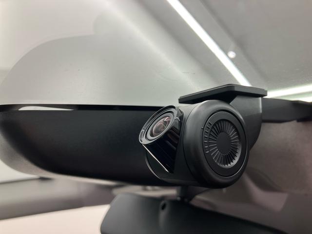 ロッキーＸ　ＨＥＶ走行距離無制限１２ヶ月保証付き　ＤＶＤ再生　ミュージックプレイヤー接続可　ＥＴＣ車載器　オートハイビーム　メモリーナビ　サイドカメラ　盗難防止装置　禁煙　ＵＳＢ　ＬＥＤヘッドランプ　ドラレコ　キーレス（大分県）の中古車