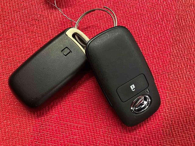 タフトＧ　ダーククロムベンチャー　ワンオーナー走行距離無制限１２ヶ月保証付き　ＢＬＵＥＴＯＯＴＨ　シートヒータ付き　衝突軽減ブレーキ　アダプティブクルコン　ＵＳＢ　１オ−ナ−　車線逸脱警報装置　キーフリーシステム　リアカメラ　記録簿　禁煙車（大分県）の中古車