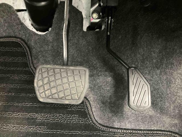 タフトＧ　ダーククロムベンチャー　ワンオーナー走行距離無制限１２ヶ月保証付き　ＢＬＵＥＴＯＯＴＨ　シートヒータ付き　衝突軽減ブレーキ　アダプティブクルコン　ＵＳＢ　１オ−ナ−　車線逸脱警報装置　キーフリーシステム　リアカメラ　記録簿　禁煙車（大分県）の中古車