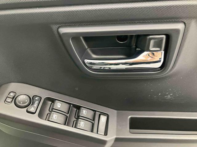 タフトＧ　ダーククロムベンチャー　ワンオーナー走行距離無制限１２ヶ月保証付き　ＢＬＵＥＴＯＯＴＨ　シートヒータ付き　衝突軽減ブレーキ　アダプティブクルコン　ＵＳＢ　１オ−ナ−　車線逸脱警報装置　キーフリーシステム　リアカメラ　記録簿　禁煙車（大分県）の中古車