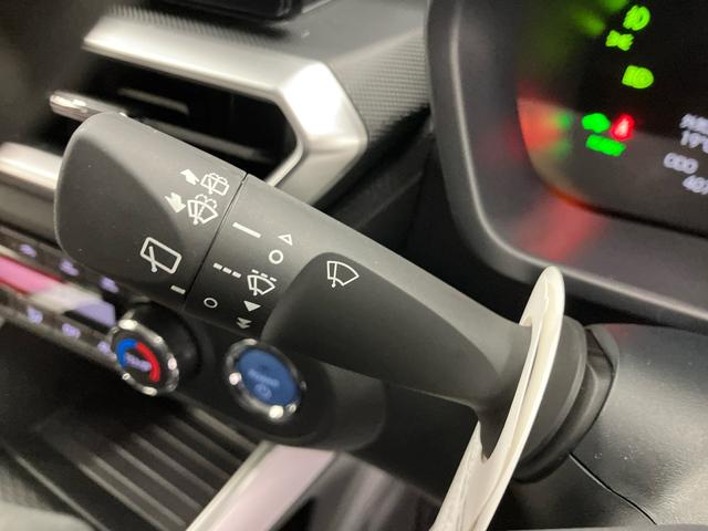 ロッキープレミアムＧ　ＨＥＶ　ワンオーナー走行距離無制限１２ヶ月保証付き　軽減ブレーキ　Ｒカメラ　ＢＴオーディオ　アルミ　ＬＥＤヘッドランプ　ＤＶＤ　禁煙　ＵＳＢポート　レーンキープアシスト　ワンオーナー　盗難防止システム　記録簿（大分県）の中古車