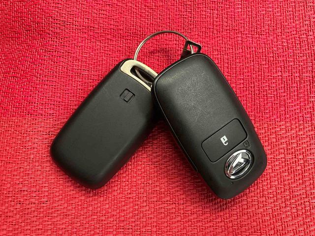 ロッキープレミアムＧ　ＨＥＶ　ワンオーナー走行距離無制限１２ヶ月保証付き　軽減ブレーキ　Ｒカメラ　アルミ　Ａクルコン　ＬＥＤヘッドランプ　禁煙　アイドリングストップ　レーンキープアシスト　ワンオーナー　盗難防止システム　記録簿　衝突安全ボディ（大分県）の中古車