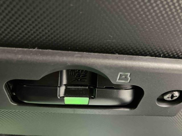 ロッキープレミアムG走行距離無制限12ヶ月保証付き USBポート ブルートゥース アダクティブクルーズコントロール 禁煙 Rカメラ エコアイドル 盗難防止装置 キーレス アルミ LEDヘッドランプ レーンアシスト DVD(大分県)の中古車