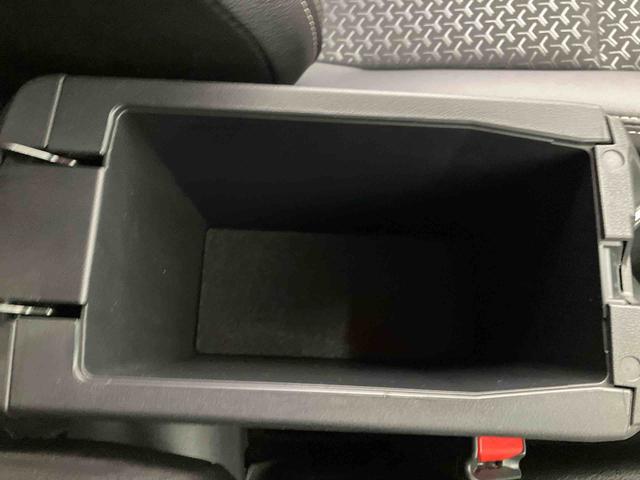 ロッキープレミアムG走行距離無制限12ヶ月保証付き USBポート ブルートゥース アダクティブクルーズコントロール 禁煙 Rカメラ エコアイドル 盗難防止装置 キーレス アルミ LEDヘッドランプ レーンアシスト DVD(大分県)の中古車