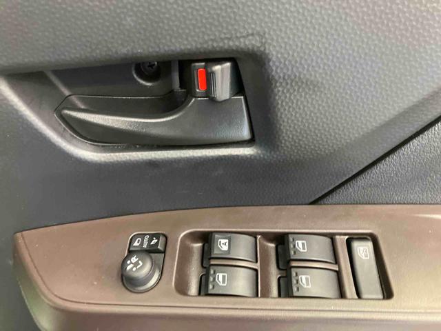 トールG SAII走行距離無制限12ヶ月保証付き 禁煙 USB接続 バックカメラ付き 左右パワースライドドア 横滑り防止機能 ナビ キーフリーシステム ドライブレコーダー アイドリングストップ Aライト ABS(大分県)の中古車