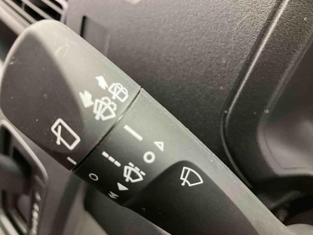 ハイゼットカーゴDX ワンオーナー走行距離無制限12ヶ月保証付き レーダーブレーキ 盗難防止装置 1オーナー アイドリングストップ車 禁煙 ダブルエアバッグ 両側スライド 横滑り防止装置 レーンキープ オートライト 整備記録簿 ABS(大分県)の中古車