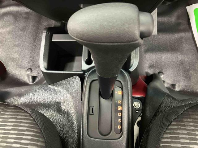 ハイゼットトラックジャンボエクストラ　ワンオーナー走行距離無制限１２ヶ月保証付き　ワンオーナー車　レーンキープ　禁煙　横滑防止装置　パートタイム４ＷＤ　Ａライト　ＬＥＤヘットライト　ハイビームアシスト　助手席エアバック　運転席エアバッグ　セキュリティ（大分県）の中古車