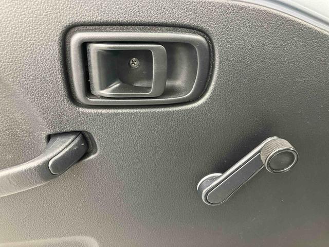 ハイゼットトラックジャンボスタンダード走行距離無制限１２ヶ月保証付き　Ｗエアバッグ　横滑り防止機能　衝突被害軽減システム　レーンアシスト　エアコン　オートライト　運転席エアバッグ　オートマチックハイビーム　アイドリングストップ　禁煙車（大分県）の中古車