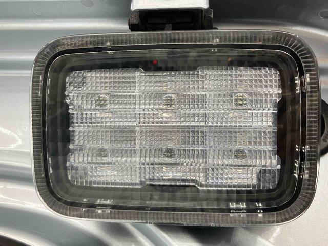 ハイゼットトラックスタンダード 農用スペシャル ワンオーナー走行距離無制限12ヶ月保証付き 点検記録簿 ワンオーナー 切替4WD エアバック AC 禁煙車 車線逸脱警報 パワーステアリング センターデフロック デュアルエアバック オートライト オートハイビーム(大分県)の中古車