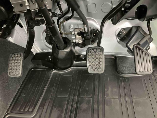 ハイゼットトラックスタンダード 農用スペシャル ワンオーナー走行距離無制限12ヶ月保証付き 点検記録簿 ワンオーナー 切替4WD エアバック AC 禁煙車 車線逸脱警報 パワーステアリング センターデフロック デュアルエアバック オートライト オートハイビーム(大分県)の中古車