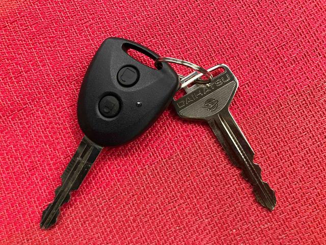 ミライースＸ　ＳＡIII　ワンオーナー走行距離無制限１２ヶ月保証付き　定期点検記録簿　車線逸脱防止　禁煙　盗難防止装置　Ｉストップ　１オーナー　助手席エアバッグ　ハイビームアシスト　キーフリーシステム　ＬＥＤヘッドライト　Ｂカメラ　ＡＢＳ（大分県）の中古車
