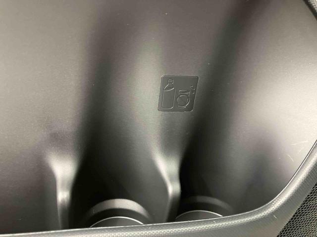 ロッキープレミアムＧ走行距離無制限１２ヶ月保証付き　Ｂｌｕｅｔｏｏｔｈ対応　ＵＳＢ接続　全方位モニター　ＥＴＣ車載器　ＤＶＤ再生　アダクティブクルーズコントロール　禁煙　キーフリー　エコアイドル　Ｒカメラ　アルミ　記録簿（大分県）の中古車