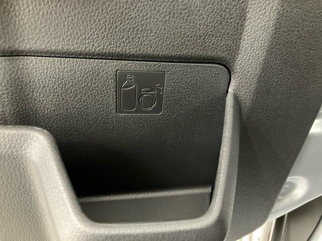 ハイゼットカーゴDX ワンオーナー走行距離無制限12ヶ月保証付き 運転席エアバック 衝突回避支援ブレーキ キーレスエントリ i−stop 運転席助手席エアバック 盗難防止装置 レーンアシスト オートライト オートマチックハイビーム(大分県)の中古車