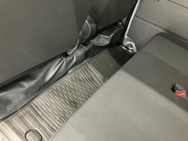 ハイゼットカーゴDX ワンオーナー走行距離無制限12ヶ月保証付き 運転席エアバック 衝突回避支援ブレーキ キーレスエントリ i−stop 運転席助手席エアバック 盗難防止装置 レーンアシスト オートライト オートマチックハイビーム(大分県)の中古車