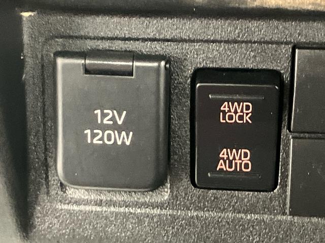 ハイゼットトラックスタンダード走行距離無制限12ヶ月保証付き LEDヘッドランプ 衝突軽減B 禁煙車両 運転席助手席エアバック 車線逸脱警告 VSC 整備記録簿 パワステ 切替式4WD オートハイビーム エアコン エアバック(大分県)の中古車