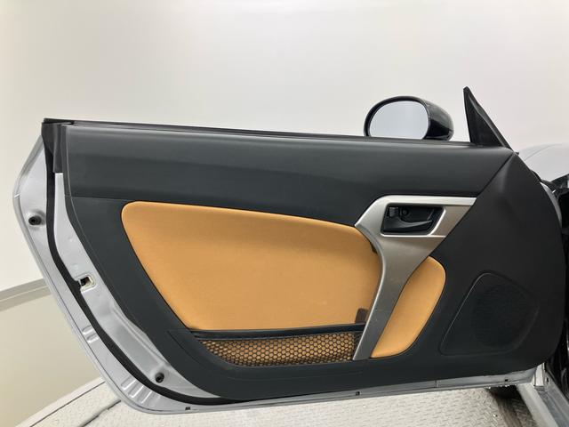 コペンセロ走行距離無制限12ヶ月保証付き iストップ スマキ− 禁煙 BT接続 AUTOライト ターボエンジン 運転席助手席エアバック キーレスエントリー VSA イモビライザー 整備記録簿 USBポート(大分県)の中古車