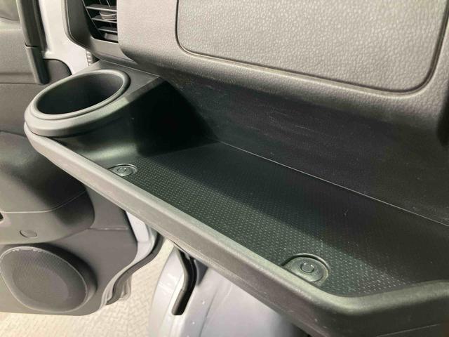 ハイゼットカーゴＤＸ　ＳＡ３走行距離無制限１２ヶ月保証付き　盗難防止　両スライドドア　ＬＥＤヘッドランプ　禁煙　アイスト　運転席助手席エアバッグ　レーダーブレーキ　ＵＳＢ　整備点検記録簿　横滑り防止　エアバック　オートライト（大分県）の中古車