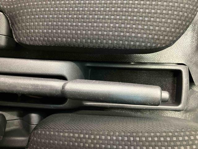 ハイゼットカーゴＤＸ　ＳＡ３走行距離無制限１２ヶ月保証付き　盗難防止　両スライドドア　ＬＥＤヘッドランプ　禁煙　アイスト　運転席助手席エアバッグ　レーダーブレーキ　ＵＳＢ　整備点検記録簿　横滑り防止　エアバック　オートライト（大分県）の中古車