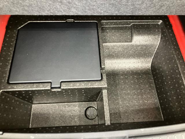 ロッキープレミアムＧ　ＨＥＶ走行距離無制限１２ヶ月保証付き　ＢＴ　衝突回避支援システム　Ｒカメラ　ＵＳＢ　ＤＶＤ　ＬＥＤヘッドランプ　禁煙　ＥＴＣ　アダプティブクルーズコントロール　ドラレコ　アルミ　ナビ　盗難防止　レーンキープ（大分県）の中古車