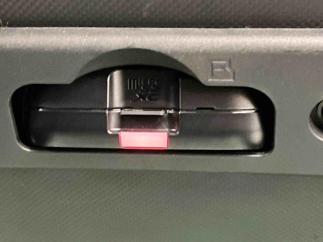 ロッキープレミアムG HEV走行距離無制限12ヶ月保証付き BT 衝突回避支援システム Rカメラ USB DVD LEDヘッドランプ 禁煙 パノラマモニター対応 ドラレコ アルミ ナビ 盗難防止 レーンキープ キーフリー 記録簿(大分県)の中古車