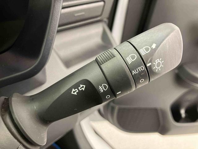 ロッキープレミアムG HEV走行距離無制限12ヶ月保証付き BT 衝突回避支援システム Rカメラ USB DVD LEDヘッドランプ 禁煙 パノラマモニター対応 ドラレコ アルミ ナビ 盗難防止 レーンキープ キーフリー 記録簿(大分県)の中古車