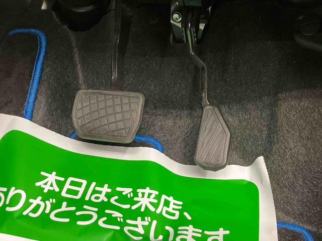 ロッキープレミアムG HEV走行距離無制限12ヶ月保証付き BT 衝突回避支援システム Rカメラ USB DVD LEDヘッドランプ 禁煙 パノラマモニター対応 ドラレコ アルミ ナビ 盗難防止 レーンキープ キーフリー 記録簿(大分県)の中古車