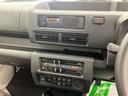 走行距離無制限１２ヶ月保証付き　盗難防止装置　ワンオーナー車　メンテナンスノート　センターデフロック　ＡＣ　切り替え４ＷＤ　禁煙車　エアバック　パワーステアリング　レーンキープアシスト　横滑り防止（大分県）の中古車