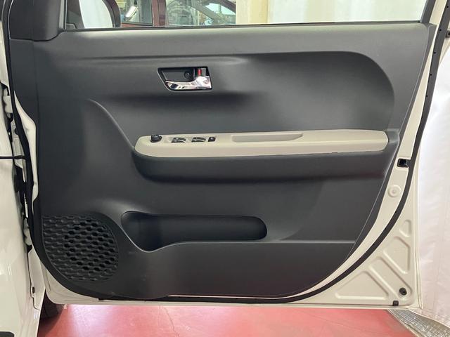 パッソモーダ　Ｇパッケージ下取車　ナビ　パノラマモニター　レーンキープアシスト　オートマチックハイビーム　整備記録簿　衝突安全ボディ　ドライブレコーダー　運転席エアバッグ　助手席エアバッグ　ＥＴＣ　ＤＶＤ　スマートキー（長崎県）の中古車