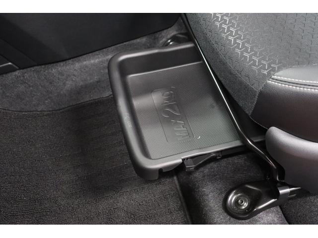 ロッキープレミアムＧ　ＨＥＶナビＴＶ　ＤＶＤ　Ｂｌｕｅｔｏｏｔｈ接続　ＥＴＣ車載器　ドライブレコーダー　バックモニター　追従式クルーズコントロール　オートライト　オートマチックハイビーム　ＬＥＤ　盗難防止装置　記録簿（長崎県）の中古車