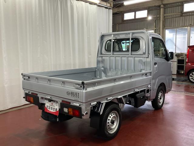 ハイゼットトラックスタンダード届出済未使用車　元展示車　２ＷＤ　ＣＶＴ車　禁煙　１オーナー　レーンキープアシスト　アイドリングストップ　運転席エアバッグ　助手席エアバッグ　パワステ　エアコン　オートライト　オートマチックハイビーム（長崎県）の中古車