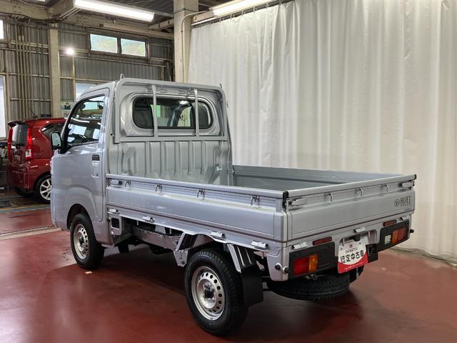 ハイゼットトラックスタンダード届出済未使用車　元展示車　２ＷＤ　ＣＶＴ車　禁煙　１オーナー　レーンキープアシスト　アイドリングストップ　運転席エアバッグ　助手席エアバッグ　パワステ　エアコン　オートライト　オートマチックハイビーム（長崎県）の中古車