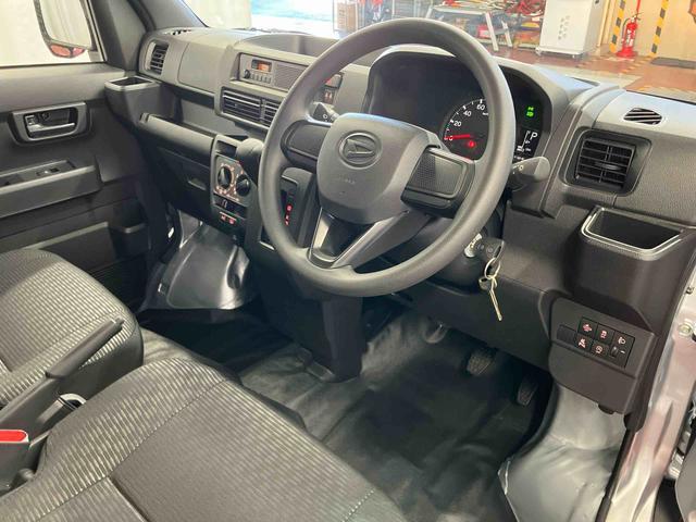 ハイゼットカーゴDX元展示車 禁煙 衝突被害軽減システム 衝突安全ボディ レーンキープアシスト キーレス 両側スライドドア ESC オートライト オートマチックハイビーム ABS 運転席エアバッグ 助手席エアバッグ(長崎県)の中古車