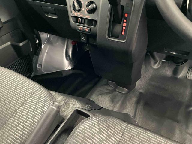 ハイゼットカーゴDX元展示車 禁煙 衝突被害軽減システム 衝突安全ボディ レーンキープアシスト キーレス 両側スライドドア ESC オートライト オートマチックハイビーム ABS 運転席エアバッグ 助手席エアバッグ(長崎県)の中古車