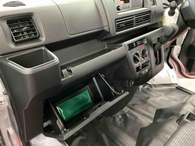 ハイゼットカーゴDX元展示車 禁煙 衝突被害軽減システム 衝突安全ボディ レーンキープアシスト キーレス 両側スライドドア ESC オートライト オートマチックハイビーム ABS 運転席エアバッグ 助手席エアバッグ(長崎県)の中古車