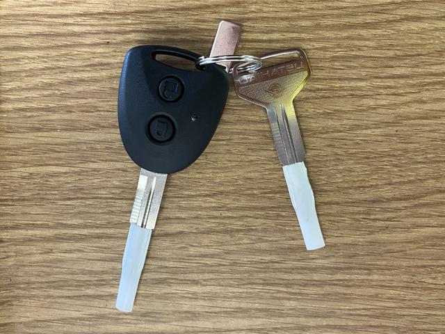 ミライースＸ　ＳＡIII届出済未使用車　元展示車　衝突被害軽減システム　１オーナー　禁煙　車線逸脱警報　アイドリングストップ　運転席エアバッグ　助手席エアバッグ　ＬＥＤヘッドランプ　オートハイビーム　キーレス　オートライト（長崎県）の中古車