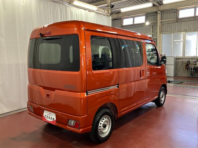 ハイゼットカーゴＤＸ届出済未使用車　元展示車　禁煙　衝突安全ボディ　キーレスキー　両側スライドドア　アイドリングストップ　オートマチックハイビーム　ＥＳＣ　オートライト　記録簿　レーンアシスト　１オーナー　ＡＢＳ（長崎県）の中古車