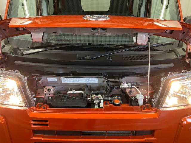 ハイゼットカーゴＤＸ届出済未使用車　元展示車　禁煙　衝突安全ボディ　キーレスキー　両側スライドドア　アイドリングストップ　オートマチックハイビーム　ＥＳＣ　オートライト　記録簿　レーンアシスト　１オーナー　ＡＢＳ（長崎県）の中古車