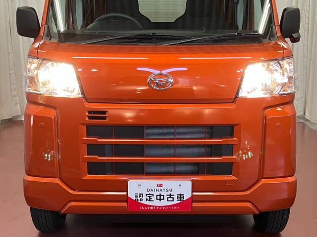 ハイゼットカーゴＤＸ届出済未使用車　元展示車　禁煙　衝突安全ボディ　キーレスキー　両側スライドドア　アイドリングストップ　オートマチックハイビーム　ＥＳＣ　オートライト　記録簿　レーンアシスト　１オーナー　ＡＢＳ（長崎県）の中古車