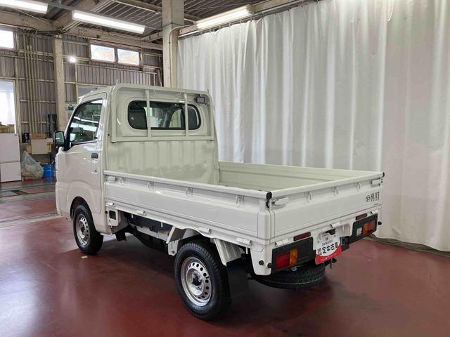 ハイゼットトラックスタンダード　農用スペシャル届出済未使用車　元展示車　４ＷＤ　マニュアル車　衝突被害軽減システム　アイドリングストップ　運転席エアバッグ　助手席エアバッグ　レーンキープアシスト　誤発進抑制機能　オートマチックハイビーム　パワステ（長崎県）の中古車