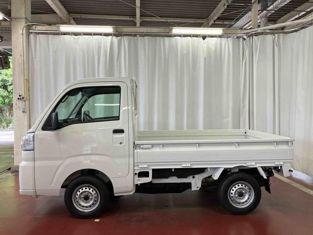 ハイゼットトラックスタンダード　農用スペシャル届出済未使用車　元展示車　４ＷＤ　マニュアル車　衝突被害軽減システム　アイドリングストップ　運転席エアバッグ　助手席エアバッグ　レーンキープアシスト　誤発進抑制機能　オートマチックハイビーム　パワステ（長崎県）の中古車