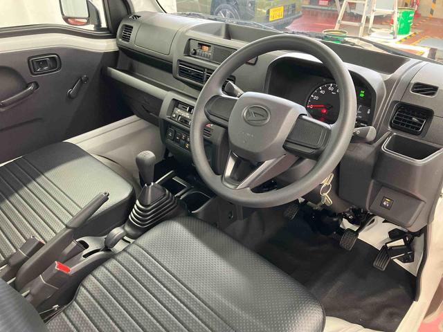 ハイゼットトラックスタンダード　農用スペシャル届出済未使用車　元展示車　４ＷＤ　マニュアル車　衝突被害軽減システム　アイドリングストップ　運転席エアバッグ　助手席エアバッグ　レーンキープアシスト　誤発進抑制機能　オートマチックハイビーム　パワステ（長崎県）の中古車