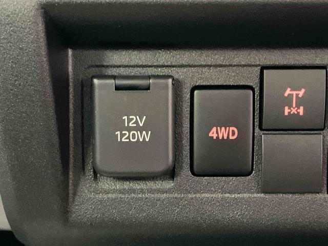 ハイゼットトラックスタンダード　農用スペシャル届出済未使用車　元展示車　４ＷＤ　マニュアル車　衝突被害軽減システム　アイドリングストップ　運転席エアバッグ　助手席エアバッグ　レーンキープアシスト　誤発進抑制機能　オートマチックハイビーム　パワステ（長崎県）の中古車